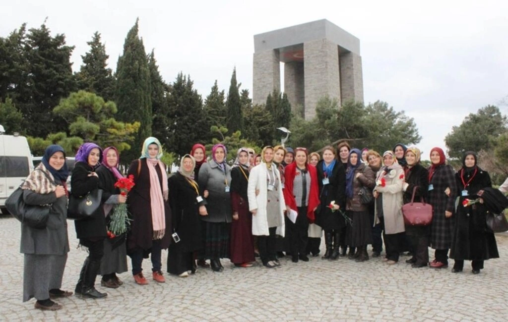 Tekkeköylü bayanlar Çanakkale'de - Resim 4