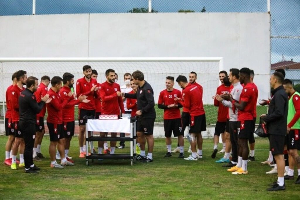 Samsunspor Akhisarspor maçı hazırlıklarını sürdürüyor - Resim 5