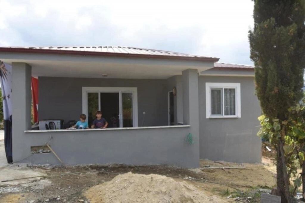 Tekkeköy Belediyesi yeni evlerine kavuşturdu - Resim 6