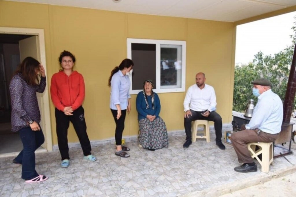 Tekkeköy Belediyesi yeni evlerine kavuşturdu - Resim 9