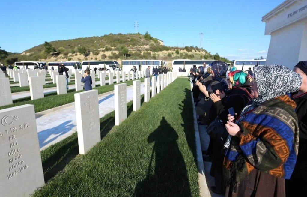 Canik, Çanakkale’de 555 kişiyi şehitlerle buluşturdu  - Resim 3