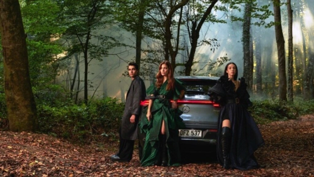 Özlem Süer İlkbahar-Yaz 2021 Koleksiyonunu Fashion Week Istanbul’da Tanıttı - Resim 2