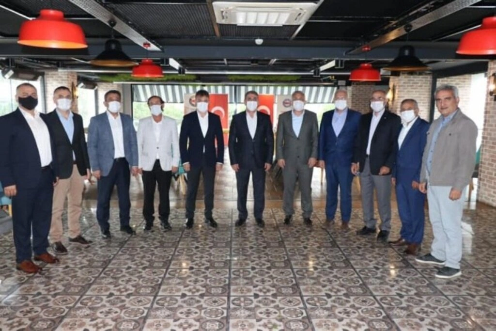 Samsun Memur-Sen Milletvekili Fuat Köktaş’la istişarelerde bulundu - Resim 1