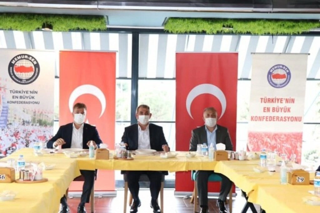 Samsun Memur-Sen Milletvekili Fuat Köktaş’la istişarelerde bulundu - Resim 3