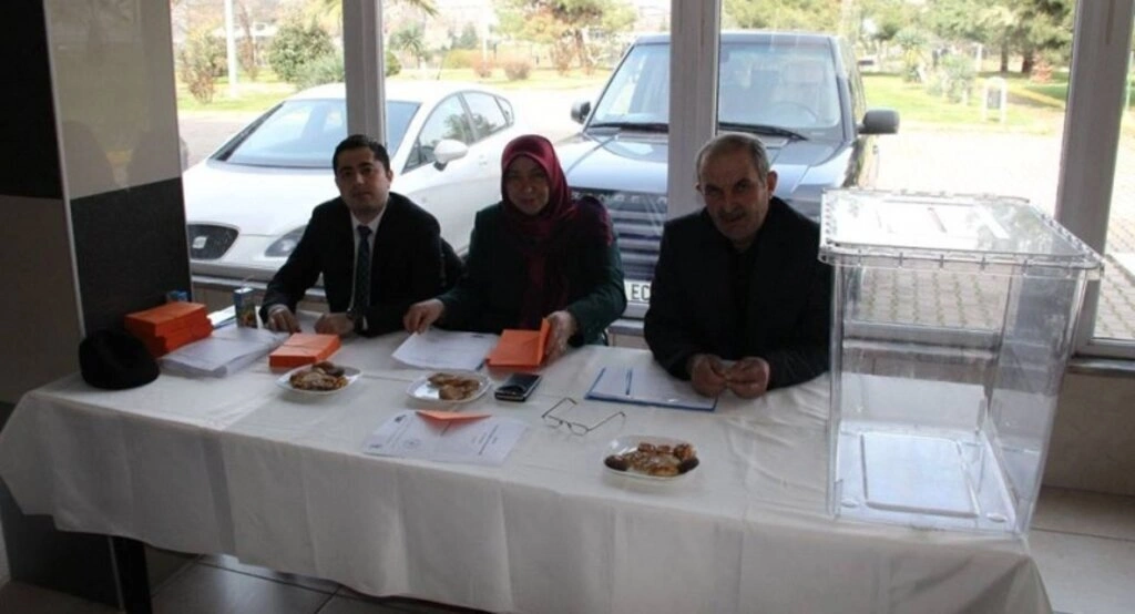AK Parti'de temayül yoklaması yoğun bir katılım ile gerçekleşti - Resim 5