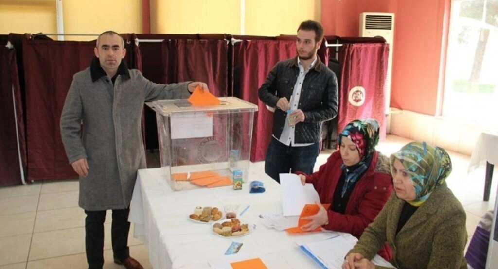 AK Parti'de temayül yoklaması yoğun bir katılım ile gerçekleşti - Resim 7