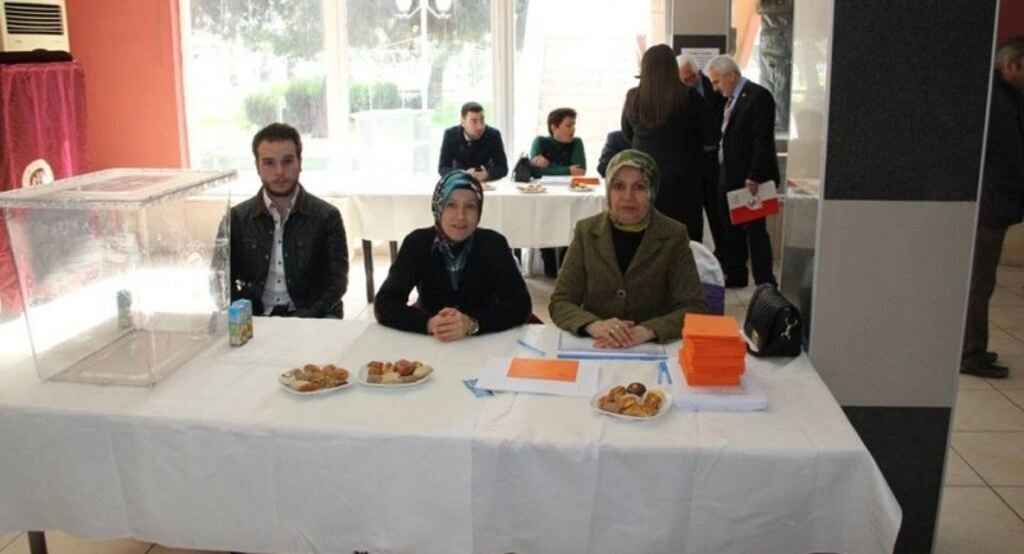 AK Parti'de temayül yoklaması yoğun bir katılım ile gerçekleşti - Resim 24