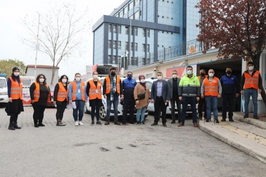 Atakum Belediyesi’nden gıda yardımı ve ulaşım hizmeti - Resim 3