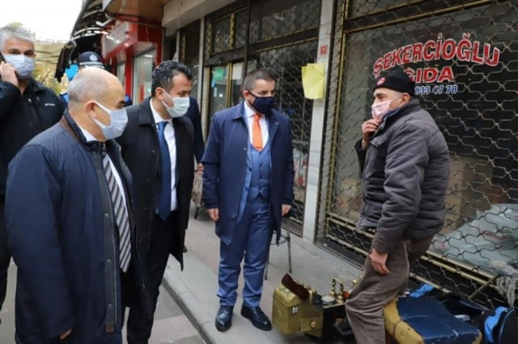 Vali Dağlı Çarşamba'da - Resim 8