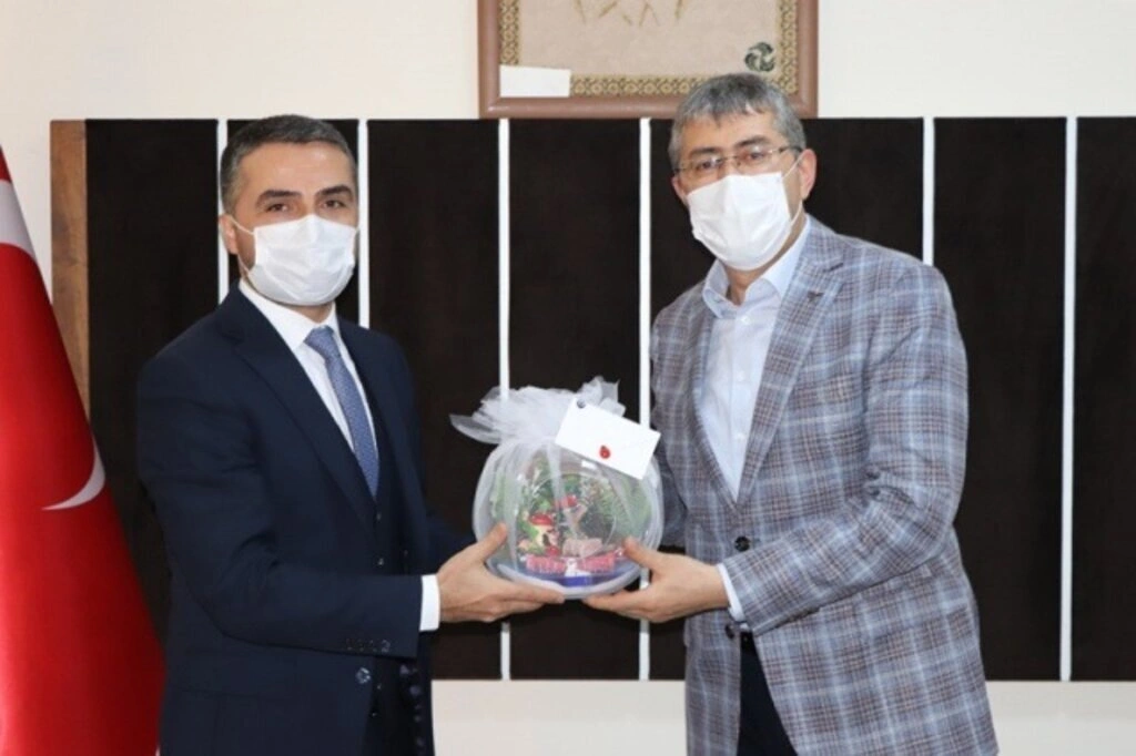 Başkan Kalaycı Sağlık Çalışanlarını Unutmadı, Yeni Yıllarını Kutladı - Resim 3