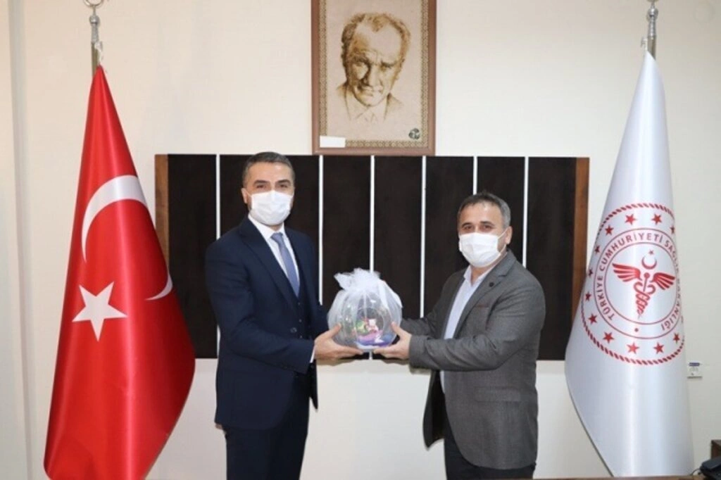 Başkan Kalaycı Sağlık Çalışanlarını Unutmadı, Yeni Yıllarını Kutladı - Resim 4