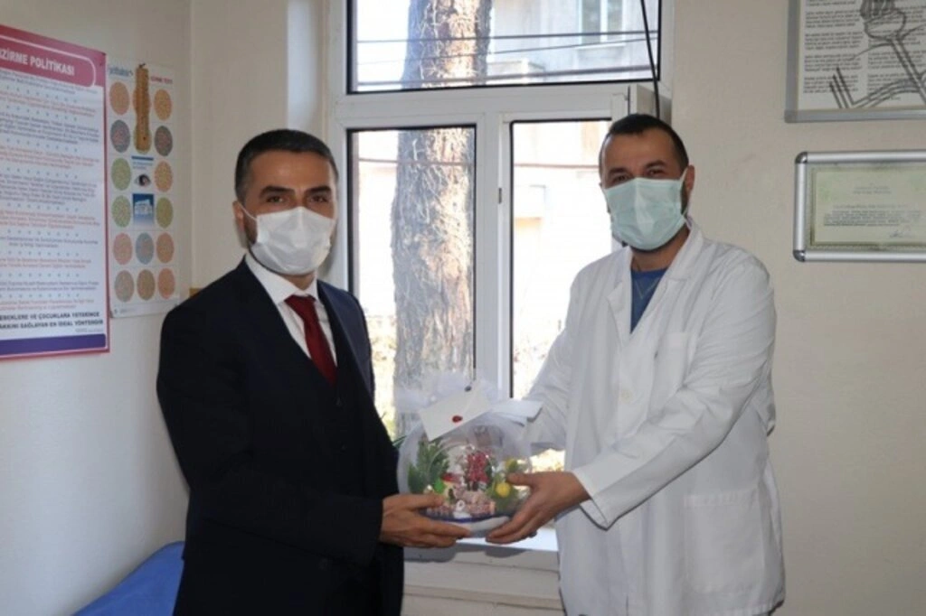 Başkan Kalaycı Sağlık Çalışanlarını Unutmadı, Yeni Yıllarını Kutladı - Resim 6
