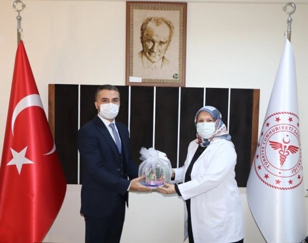 Başkan Kalaycı Sağlık Çalışanlarını Unutmadı, Yeni Yıllarını Kutladı - Resim 12