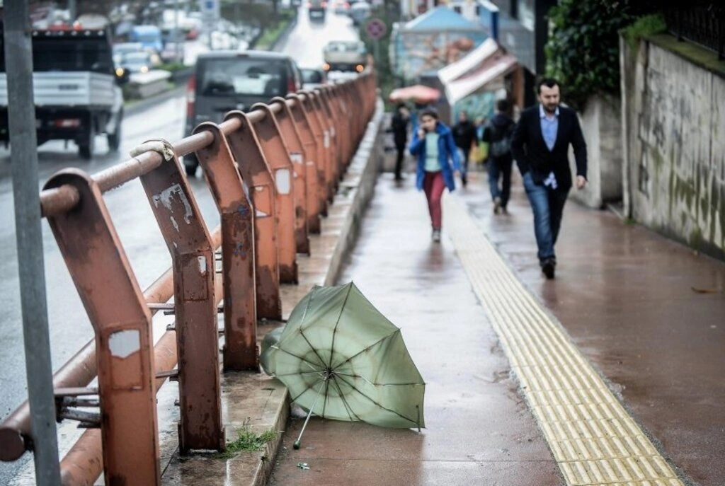 2 Nisan 2015 Perşembe Samsun'da sağanak yağış - Resim 9