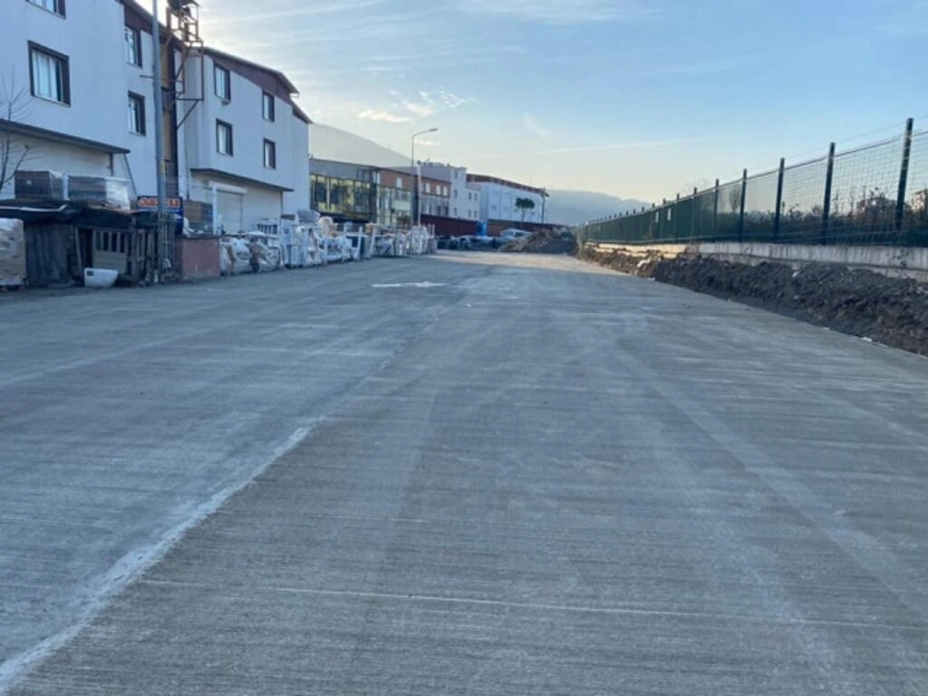 Tekkeköy Belediyesi'nden Örnek Sanayi Sitesi yollarına beton kaplama - Resim 5