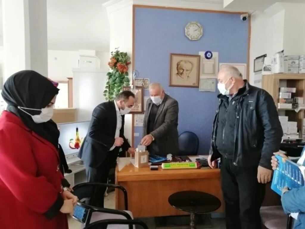 AK Parti Kavak Teşkilatı, çalışmalarını yoğun bir şekilde gerçekleştiriyor - Resim 16