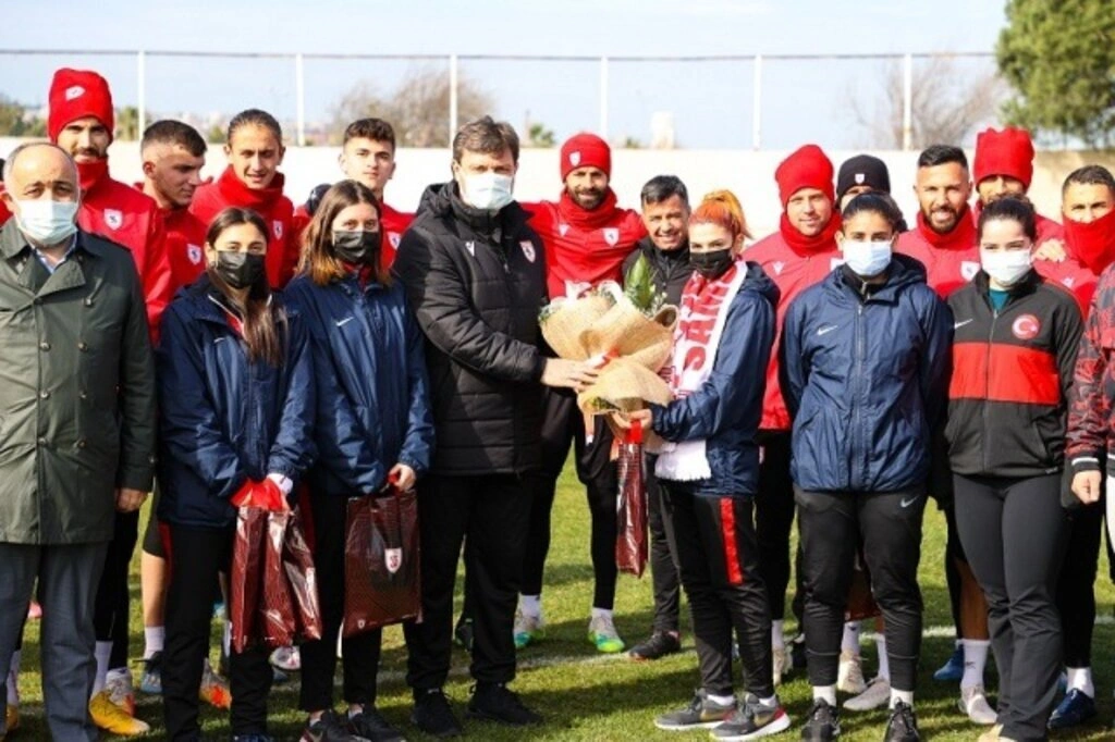 Samsun'un altın kızları Samsunspor'da - Resim 2