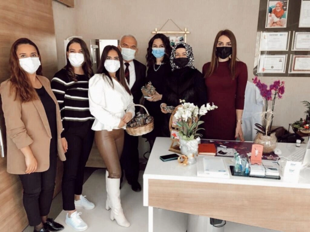 Liv Hospital Samsun’da Kadınlar Günü şarkılarla kutlandı - Resim 1