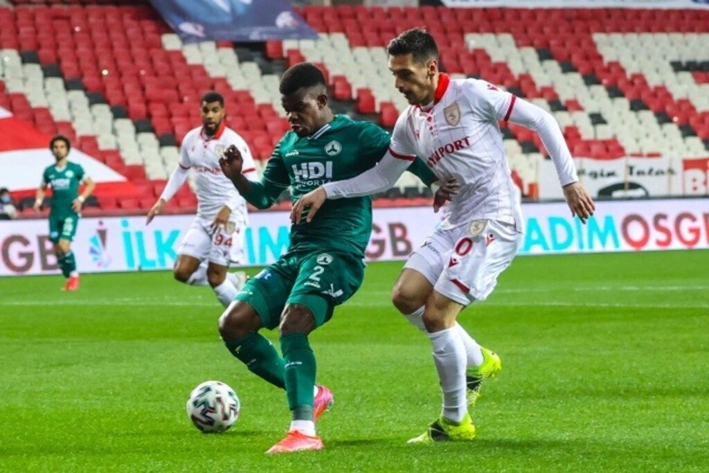 Samsunspor Giresunspor maçı ilk yarı fotoğrafları - Resim 5