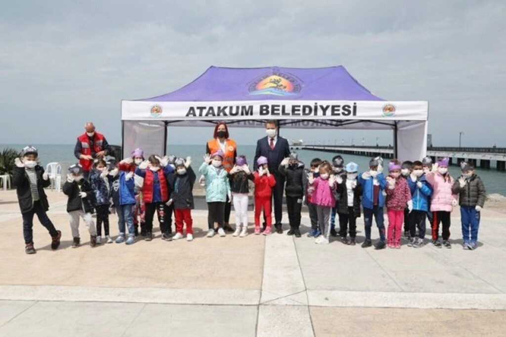Başkan Deveci ile gönüllülerden sahil temizliği - Resim 8