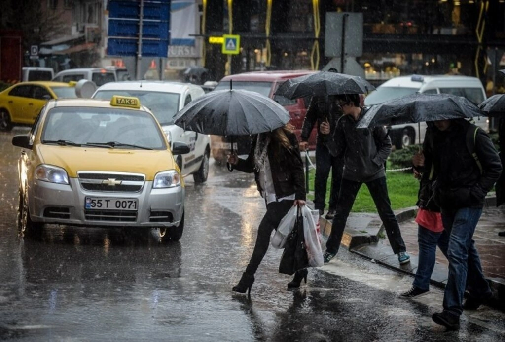 Samsun'da sağanak yağış ve fırtına - Resim 6