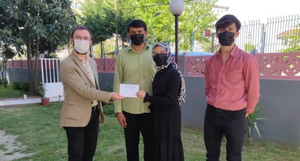 Gönül köprüsü bayramda sınırları aştı - Resim 4