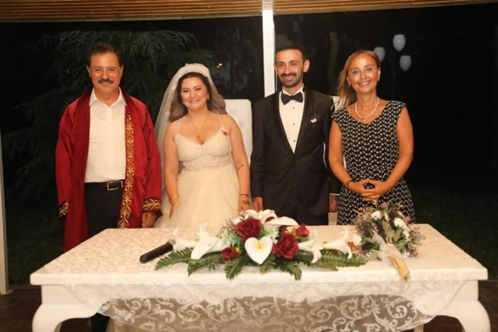 Deveci ailesinin mutlu günü - Resim 4