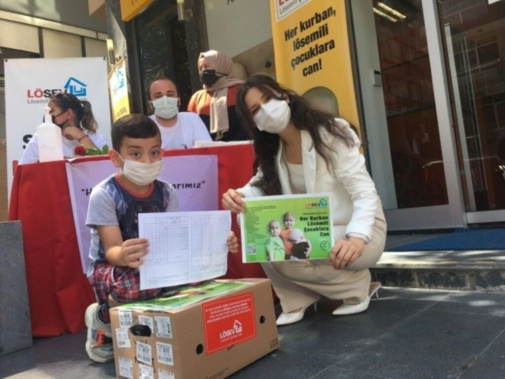 LÖSEV'den kurban bağışı ile hastalara ve ailelerine destek - Resim 2