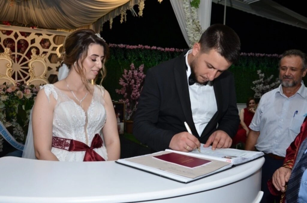 Rüya gibi bir düğünle dünya evine girdiler - Resim 6