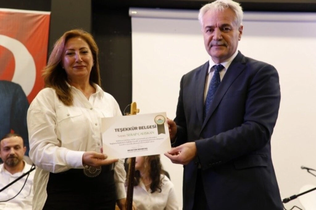 İlkadım Belediyesi saz kursiyerlerinden Bağlama Dinletisi ve Solistler Geçidi - Resim 15