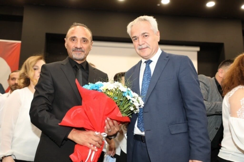 İlkadım Belediyesi saz kursiyerlerinden Bağlama Dinletisi ve Solistler Geçidi - Resim 23