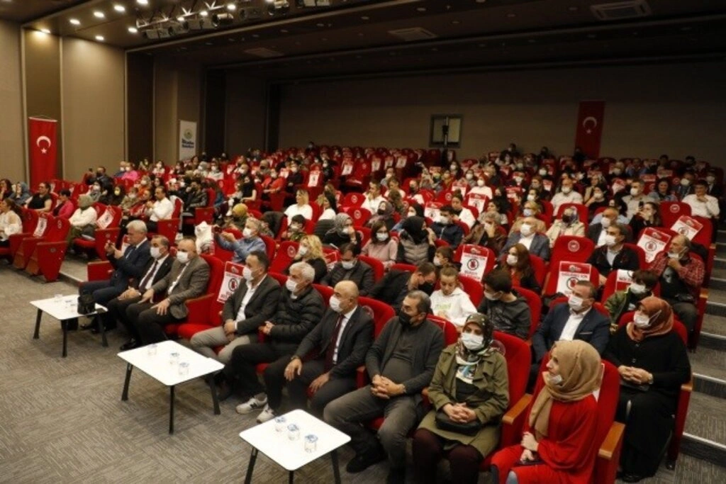 İlkadım Belediyesi saz kursiyerlerinden Bağlama Dinletisi ve Solistler Geçidi - Resim 29