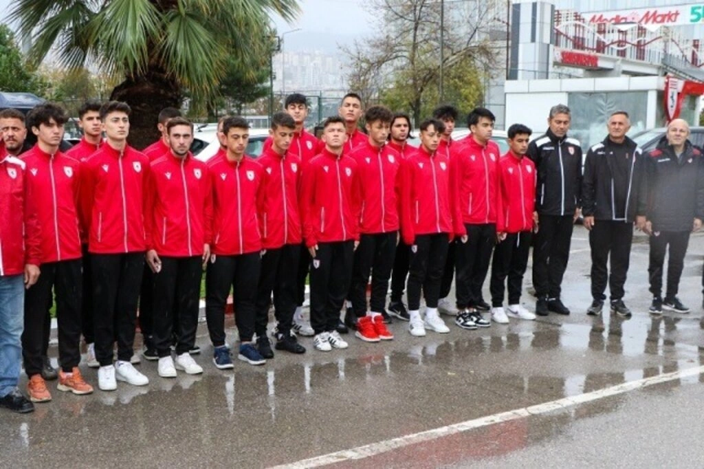 Samsunspor Atatürk'ü andı - Resim 4