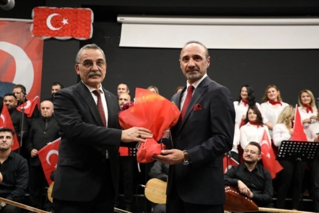 İlkadım THM Korosu Atatürk'ün sevdiği türküleri söyledi - Resim 9