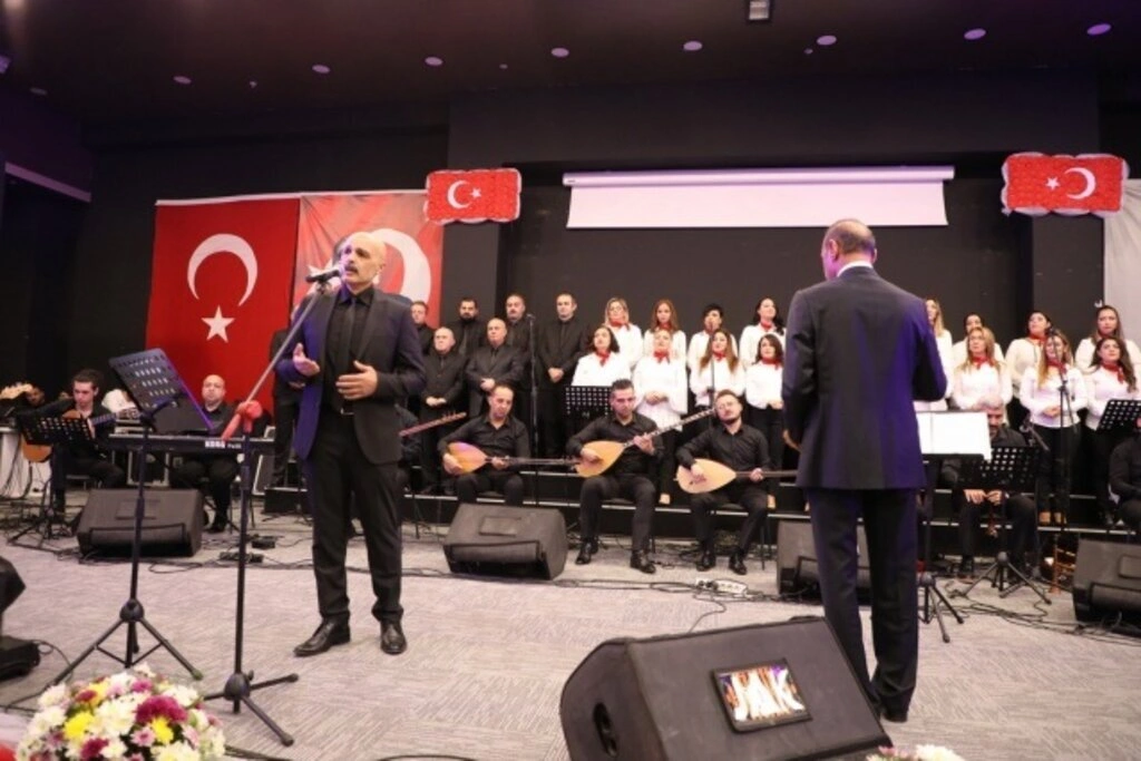 İlkadım THM Korosu Atatürk'ün sevdiği türküleri söyledi - Resim 20