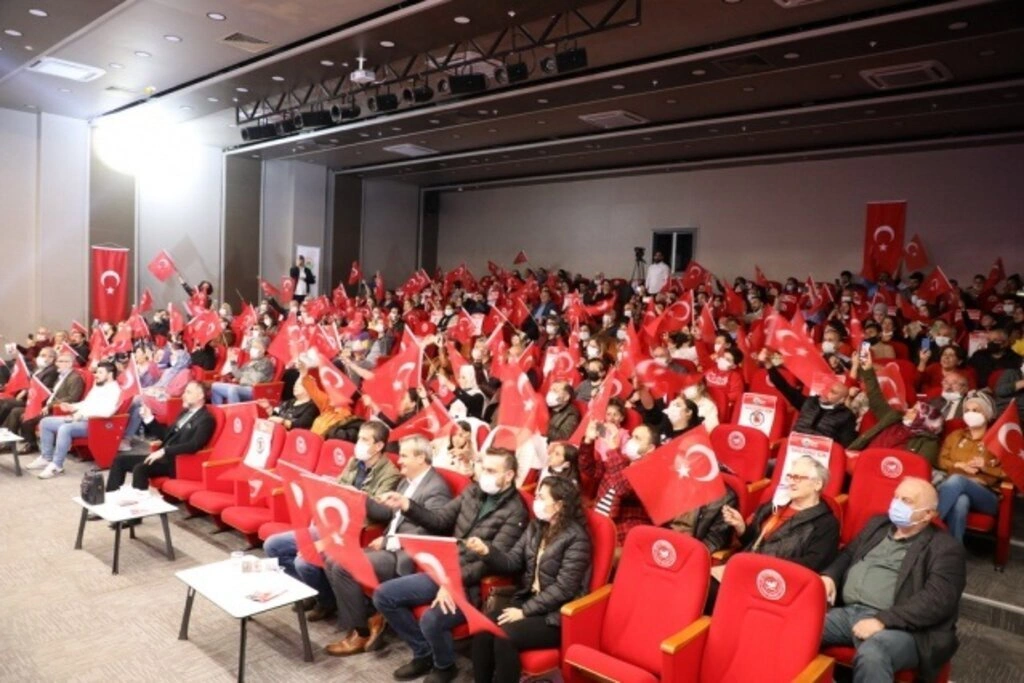 İlkadım THM Korosu Atatürk'ün sevdiği türküleri söyledi - Resim 24