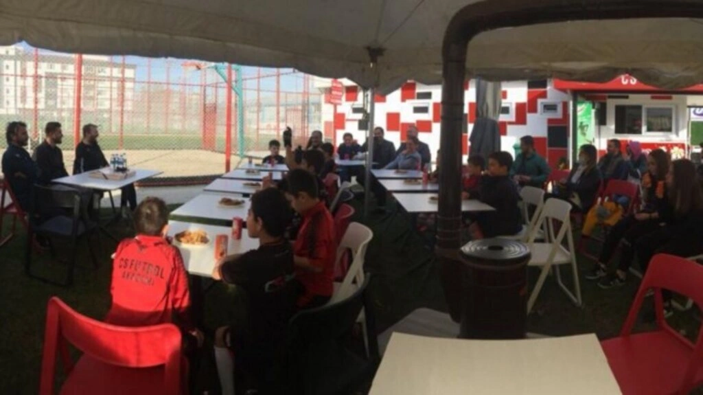 Celil Sağır Futbol Akademisi'nde Öze Dokunuş Projesi - Resim 4