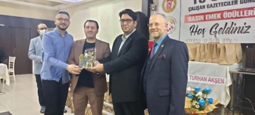 Samsun Basın Emek Ödülleri sahiplerini buldu - Resim 13