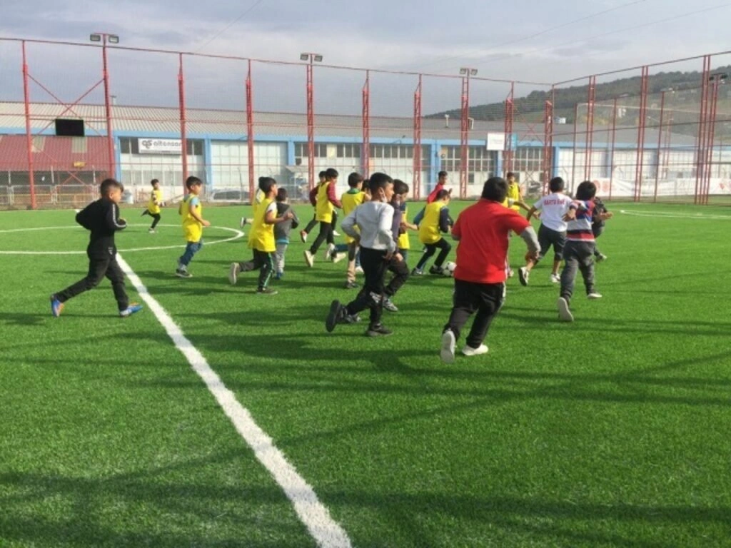 Celil Sağır Futbol Akademisi'nde sokak futbolu etkinliği - Resim 2