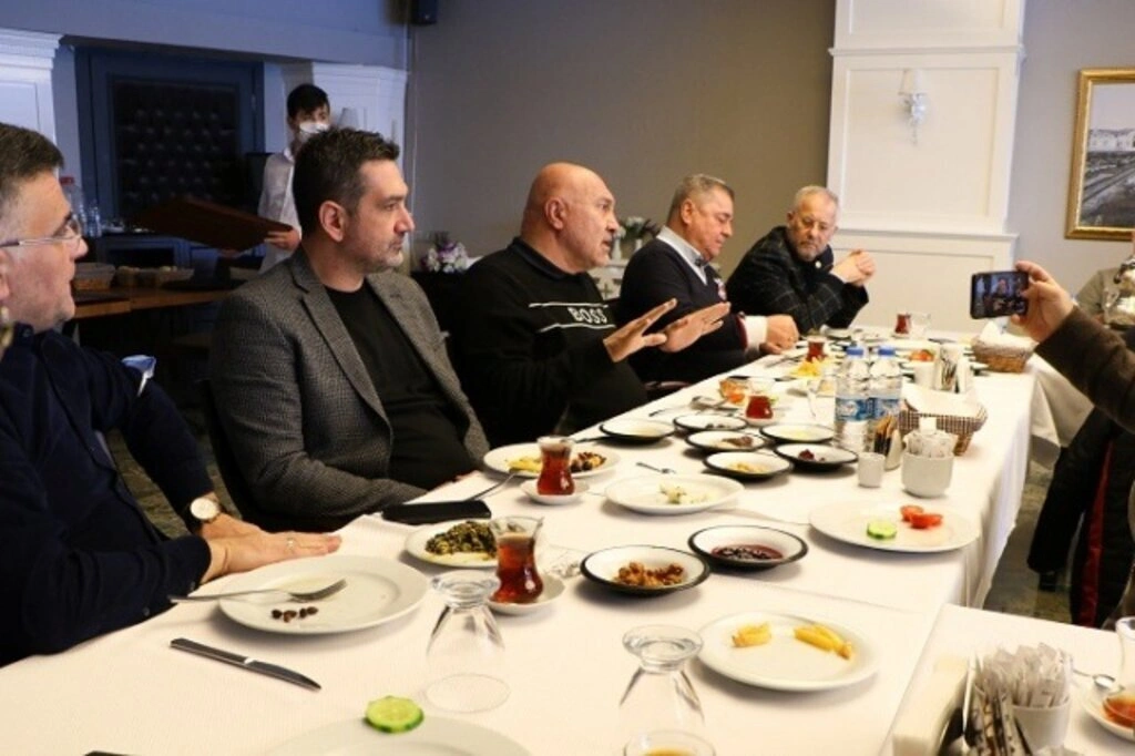 Başkan Yüksel Yıldırım basın mensupları ile biraraya geldi - Resim 3