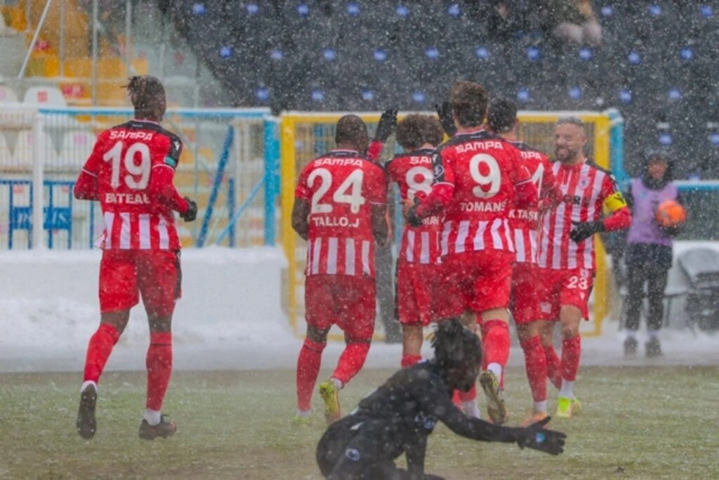 Erzurumspor Samsunspor maçı fotoğrafları - Resim 11