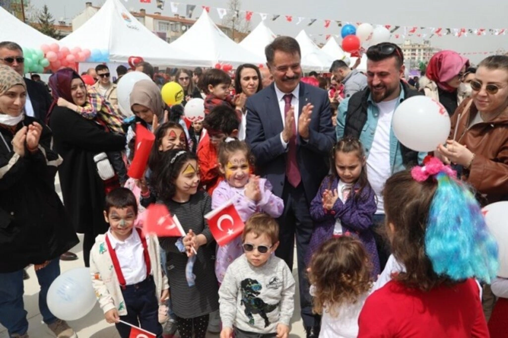 23 Nisan Ulusal Egemenlik ve Çocuk Bayramı Atakum’da dolu dolu kutlandı - Resim 11