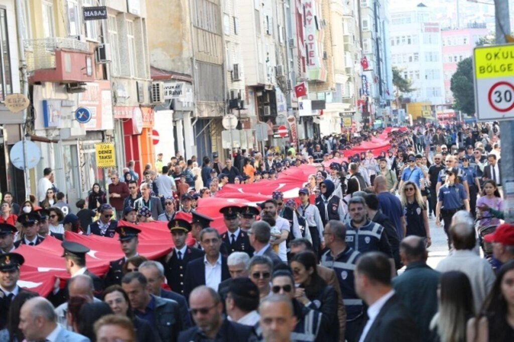 Samsun'da 19 Mayıs kutlamaları nefes kesiyor - Resim 7