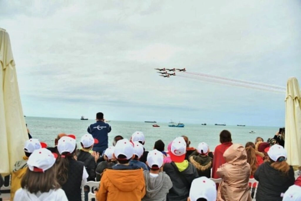 Samsun'da 19 Mayıs kutlamaları nefes kesiyor - Resim 8