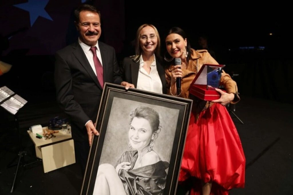 Samsun'da 19 Mayıs kutlamaları nefes kesiyor - Resim 17