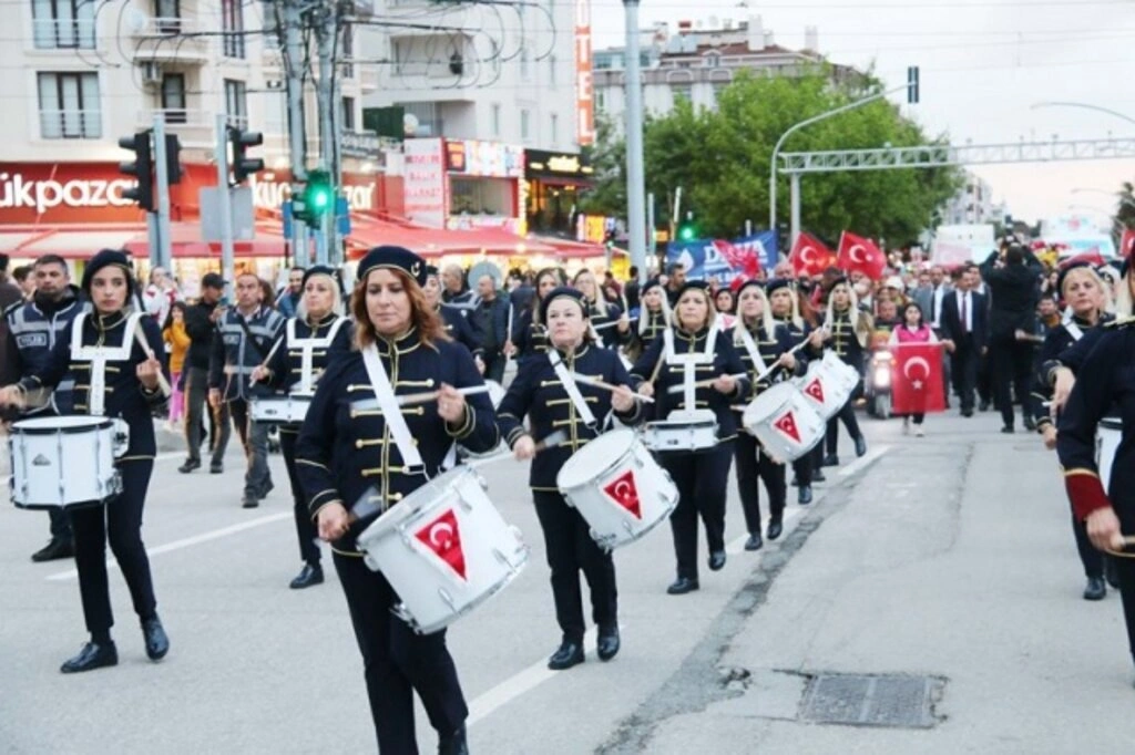 Samsun'da 19 Mayıs kutlamaları nefes kesiyor - Resim 26