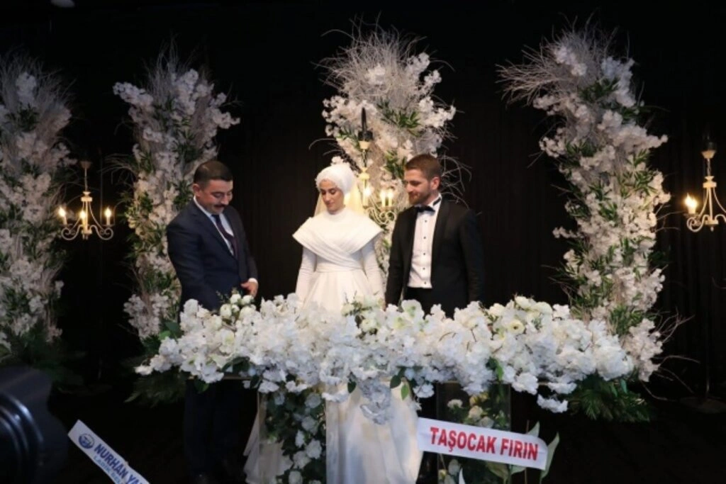 Gül Uçar ile Caner Göktepe dünya evine girdi - Resim 6