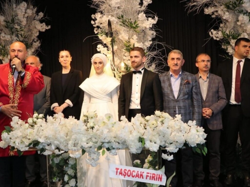 Gül Uçar ile Caner Göktepe dünya evine girdi - Resim 10