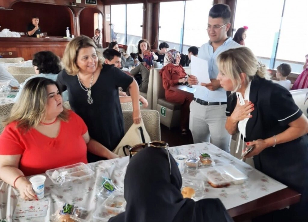 Otizmli Çocuklar Ve Aileleri Yaza Merhaba Dedi - Resim 2