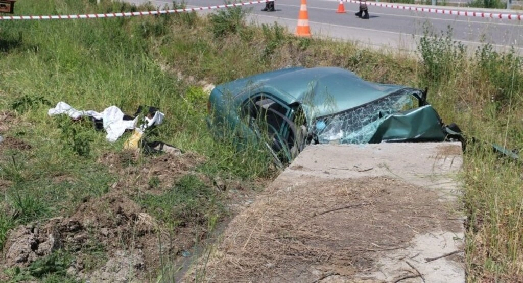 Samsun'da trafik kazası: 3 ölü, 1 yaralı - Resim 1